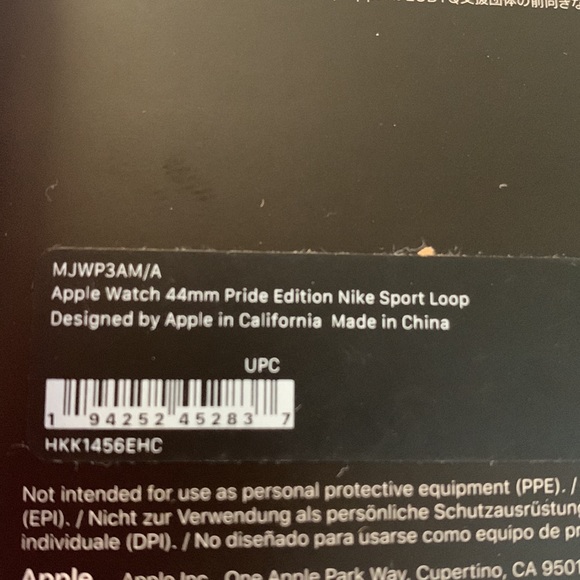 Apple 44mm White/Multi-Color Pride Edition Nike Sport Loop - Picture 10 of 14